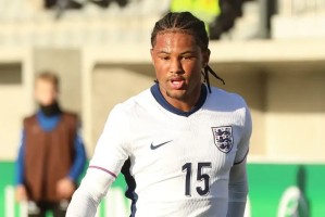 开云体育在线网址-电讯报独家：曼联阿森纳切尔西争夺富勒姆18岁中卫阿米萨