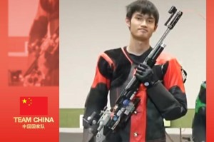 射击世界杯男子10米气步枪：盛李豪摘银，意大利选手破世界纪录夺冠