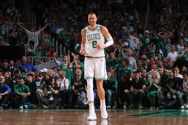 1719364267960075834.jpg a5200b89ly1hqpp5y8si8j21kw11yakd.jpg