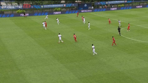 1654770019156009101.gif 2.gif